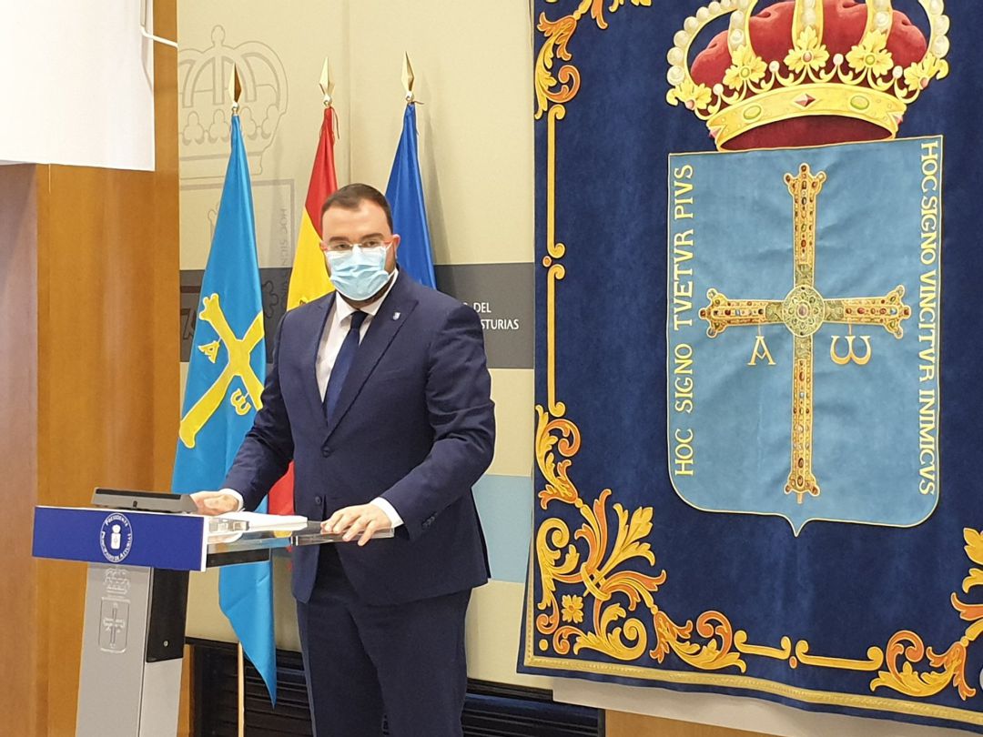 El presidente del Principado de Asturias, Adrián Barbón, durante una intervención. El presidente del Principado de Asturias, Adrián Barbón, durante una intervención.