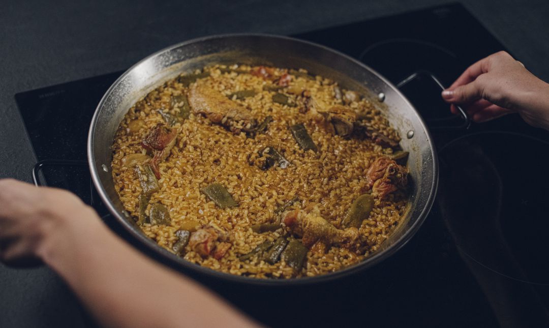 Paella valenciana de lata. Paella valenciana de lata.
