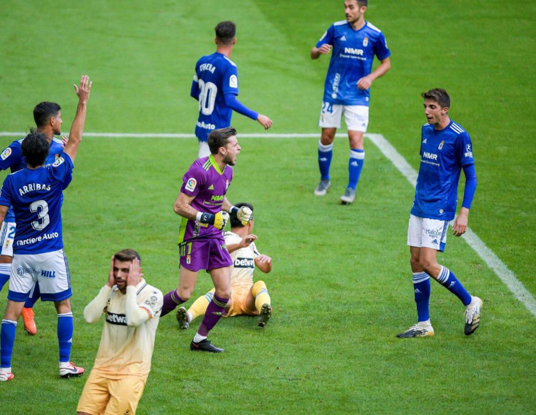 Femenías en partido oficial. Femenías en partido oficial.