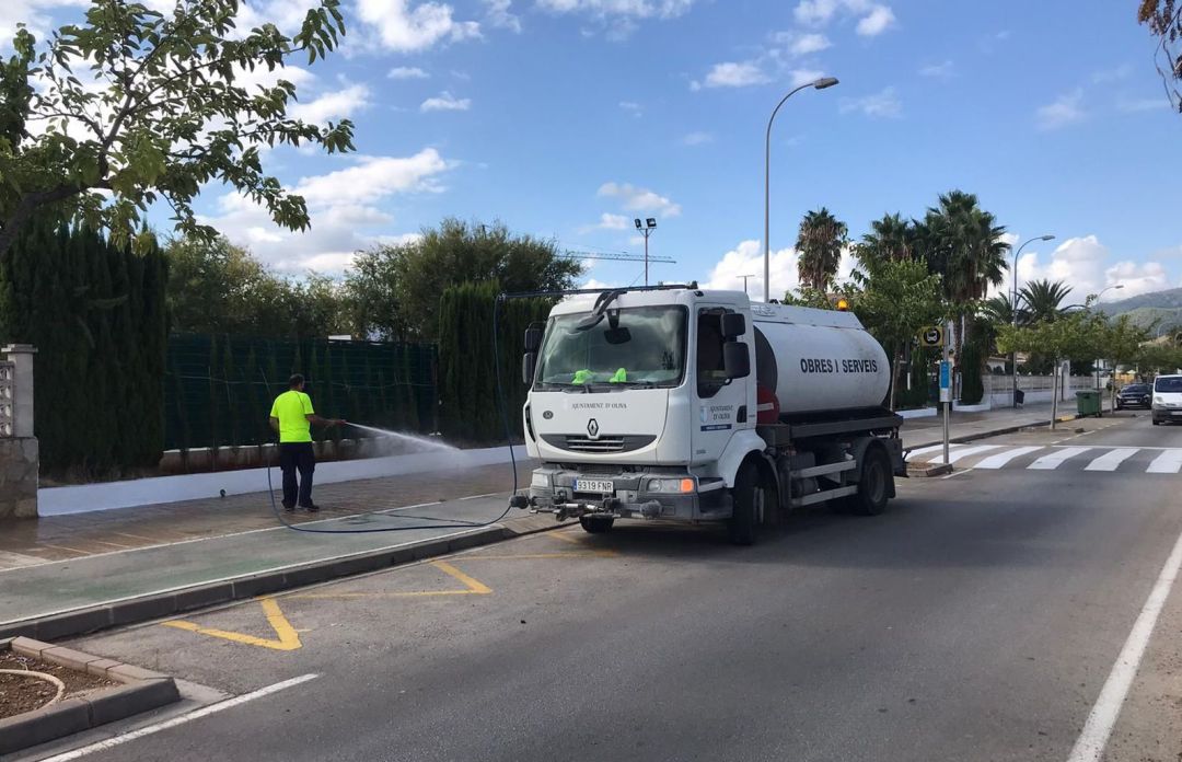 Desinfección de calles en Oliva Desinfección de calles en Oliva