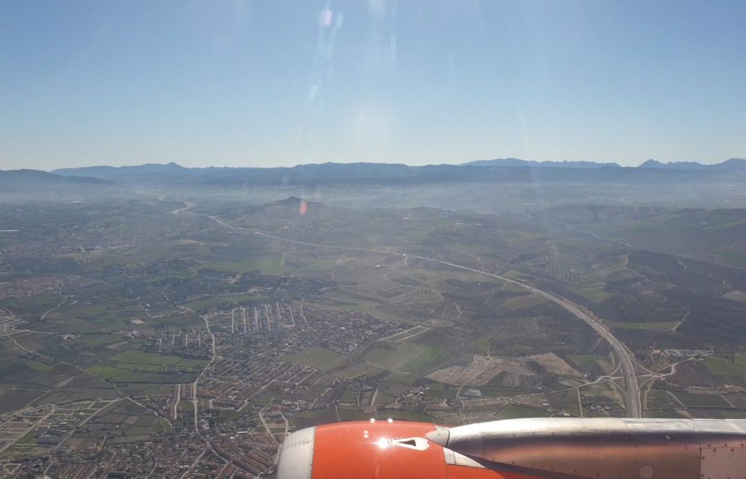 Aspecto que presentaban el pasado 3 de febrero las obras de la A-44 en su tramo 'Variante Exterior de Granada' a su paso por Vegas del Genil, Santa Fe y Las Gabias desde un avión de EasyJet tras despegar del Aertopuerto de Granada Aspecto que presentaban el pasado 3 de febrero las obras de la A-44 en su tramo 'Variante Exterior de Granada' a su paso por Vegas del Genil, Santa Fe y Las Gabias desde un avión de EasyJet tras despegar del Aertopuerto de Granada