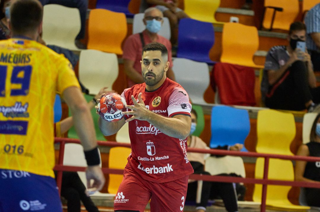 Dutra durante un partido de la presente temporada en el Sargal Dutra durante un partido de la presente temporada en el Sargal