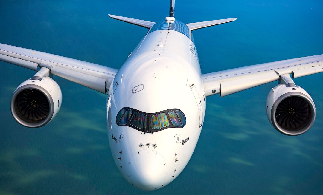 Una unidad de Airbus en vuelo Una unidad de Airbus en vuelo