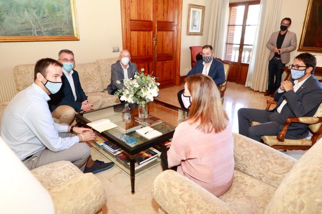 Reunión de la Mesa de Diálogo Social. Reunión de la Mesa de Diálogo Social.