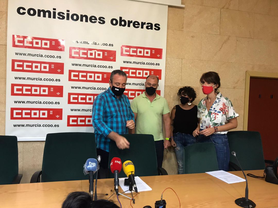 Rueda de prensa en la sede de CCOO en Murcia Rueda de prensa en la sede de CCOO en Murcia