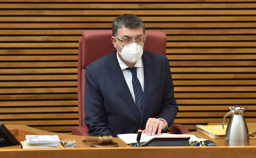 El president de les Corts Enric Morera ha presidido el pleno de la cámara este martes El president de les Corts Enric Morera ha presidido el pleno de la cámara este martes