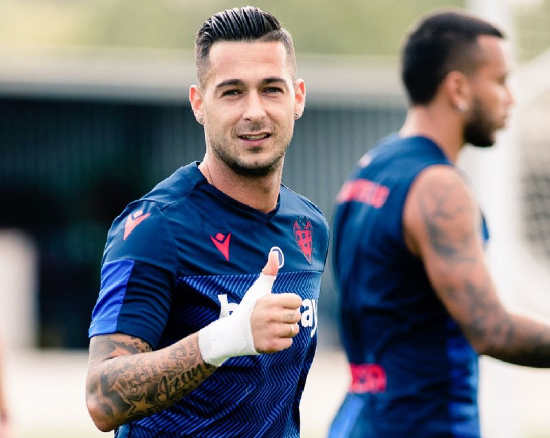 Sergio León con el Levante Sergio León con el Levante