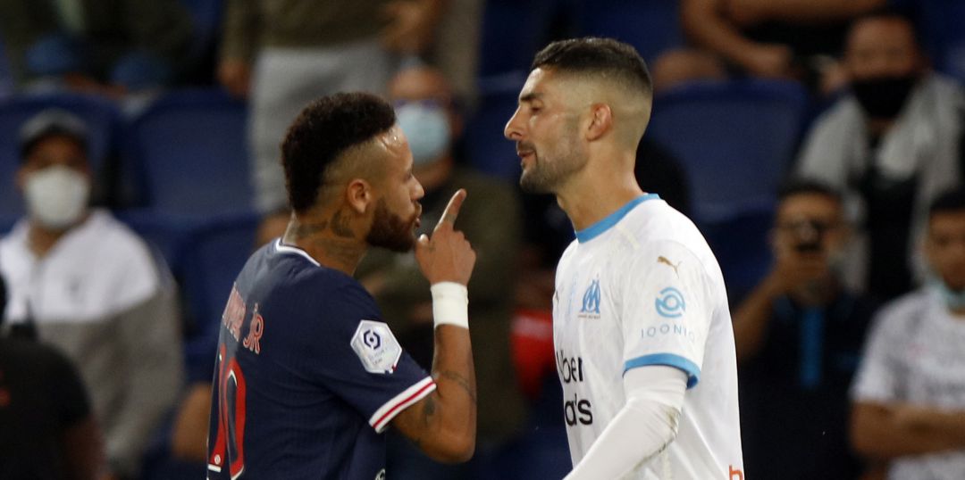 Neymar y Álvaro González, durante su discusión en el partido del pasado 13 de septiembre Neymar y Álvaro González, durante su discusión en el partido del pasado 13 de septiembre