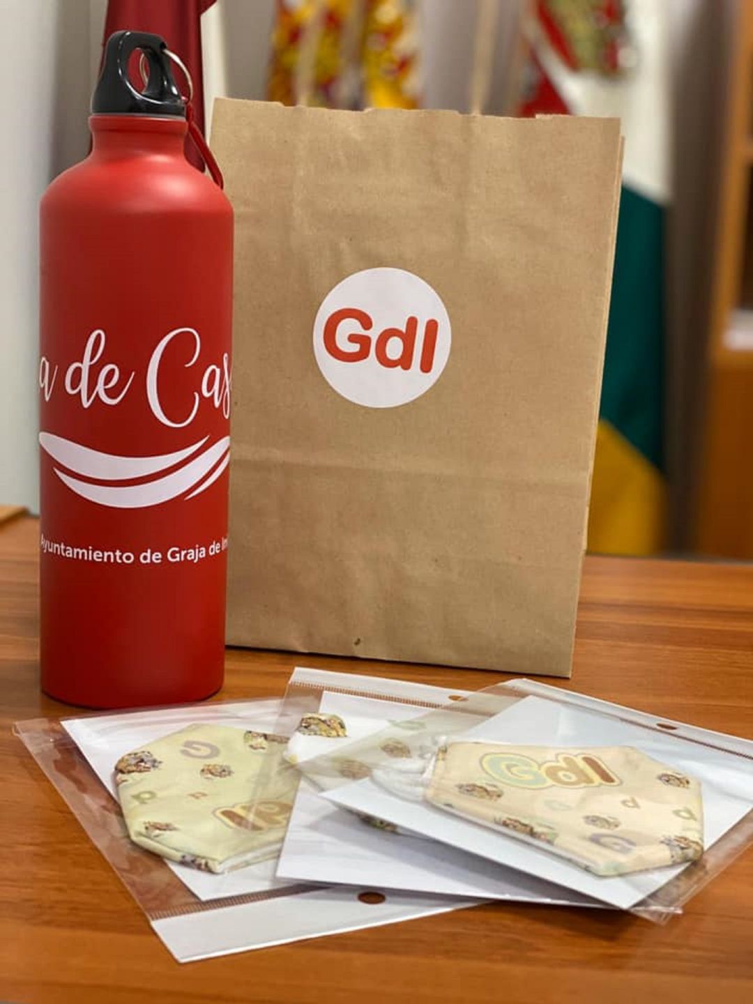 Kits donados a los escolares del municipio Kits donados a los escolares del municipio