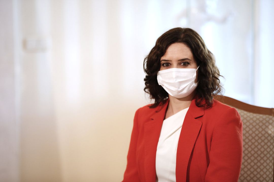 La presidenta de la Comunidad de Madrid, Isabel Díaz Ayuso, durante su reunión con el jefe del Ejecutivo, Pedro Sánchez, el pasado día 21. La presidenta de la Comunidad de Madrid, Isabel Díaz Ayuso, durante su reunión con el jefe del Ejecutivo, Pedro Sánchez, el pasado día 21.