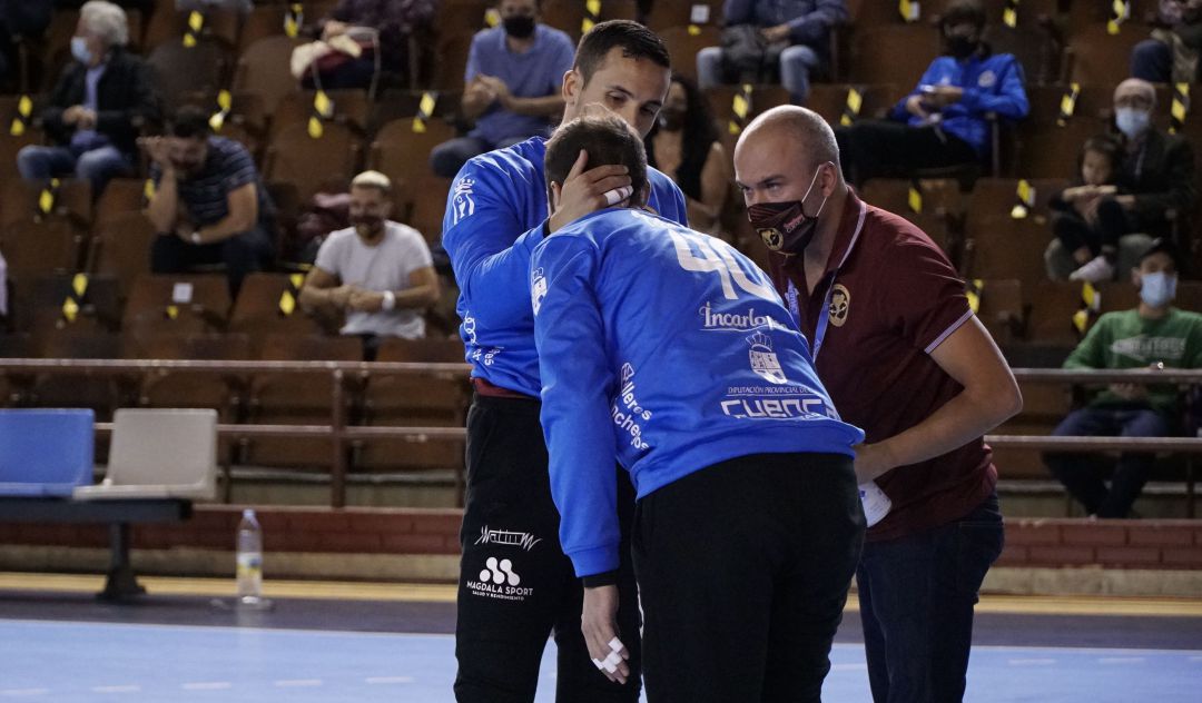 Leo Maciel tras lesionarse Leo Maciel tras lesionarse