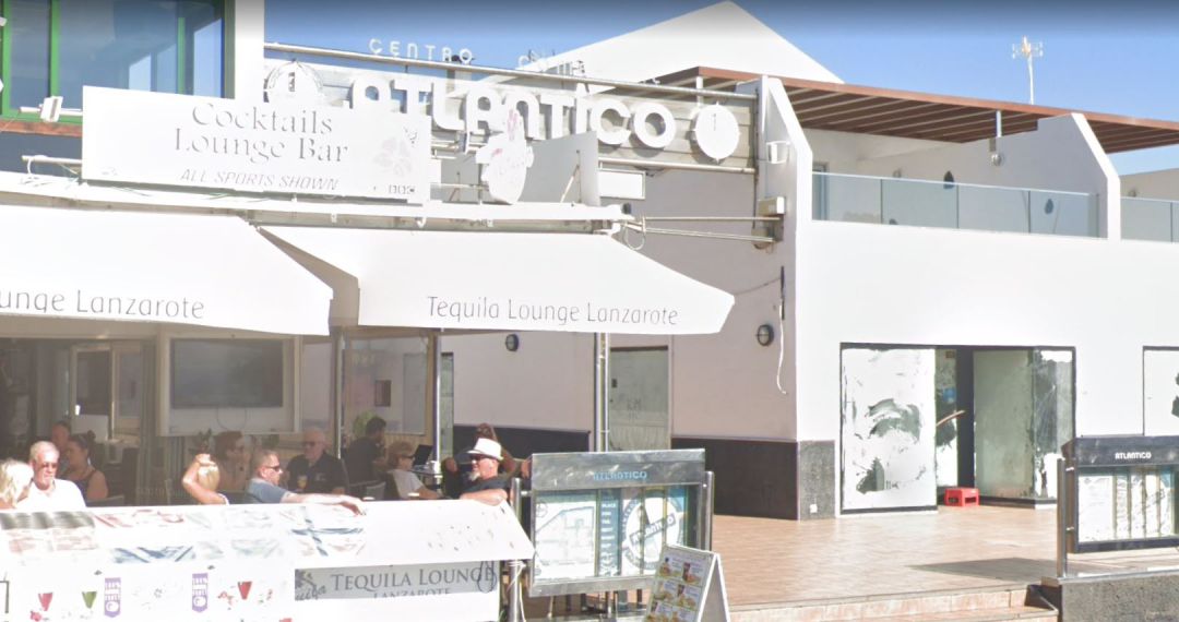 Inmediaciones del Centro Comercial Atlántico en Puerto del Carmen, donde se produjo el intento de robo. Inmediaciones del Centro Comercial Atlántico en Puerto del Carmen, donde se produjo el intento de robo.