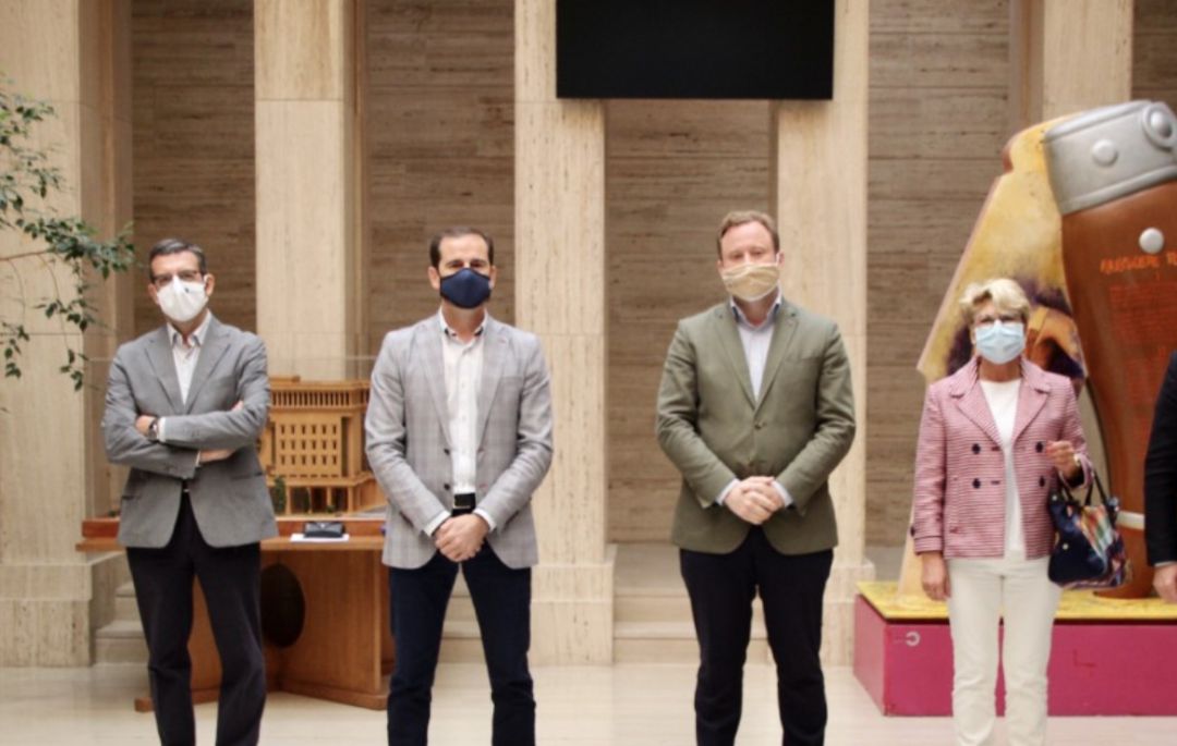Reunión esta mañana en el Ayuntamiento de Albacete Reunión esta mañana en el Ayuntamiento de Albacete