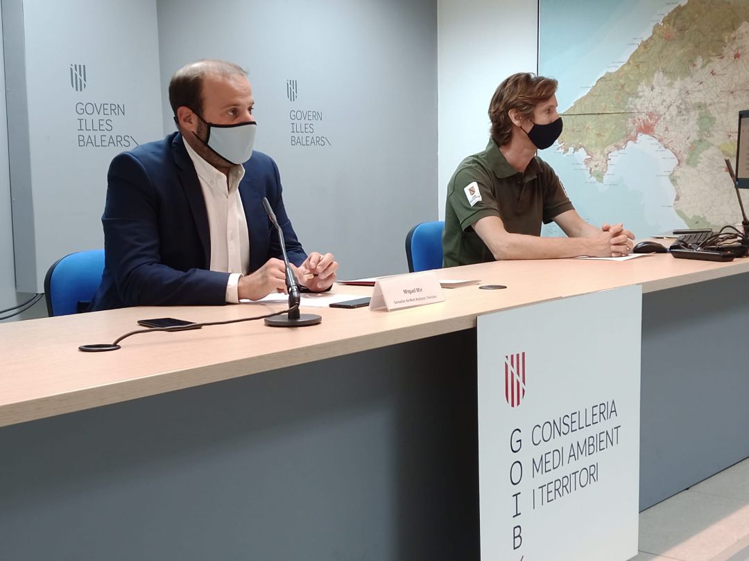 Rueda de prensa del conseller de Medio Ambiente, Miquel Mir. Rueda de prensa del conseller de Medio Ambiente, Miquel Mir.