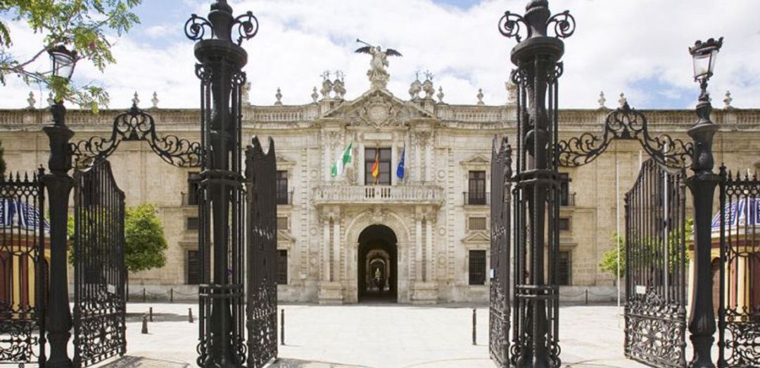 Puerta del Rectorado e la Universidad Hispalense Puerta del Rectorado e la Universidad Hispalense