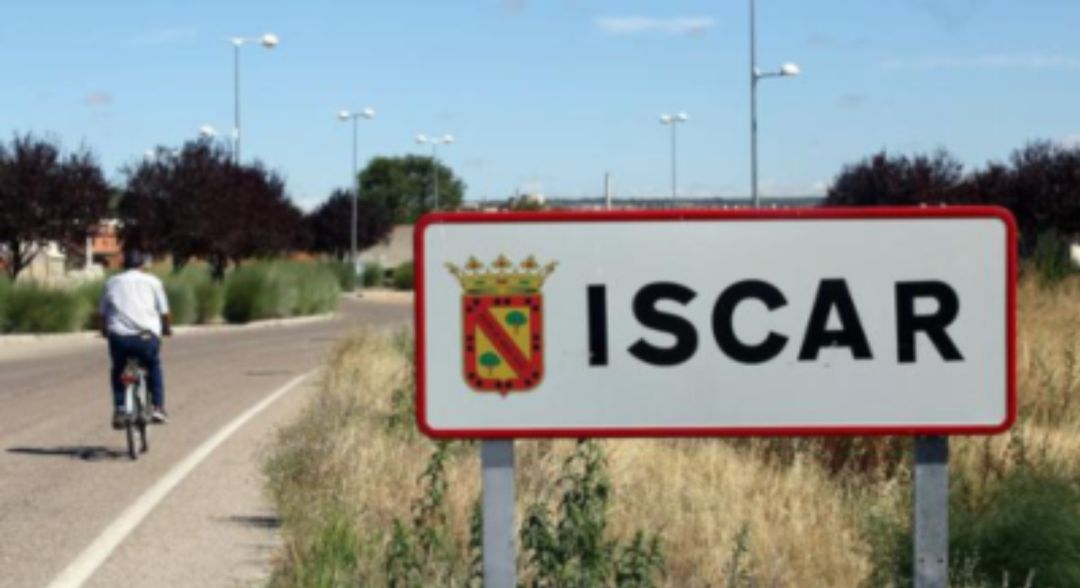 Cartel que indica la entrada al municipio de Íscar Cartel que indica la entrada al municipio de Íscar