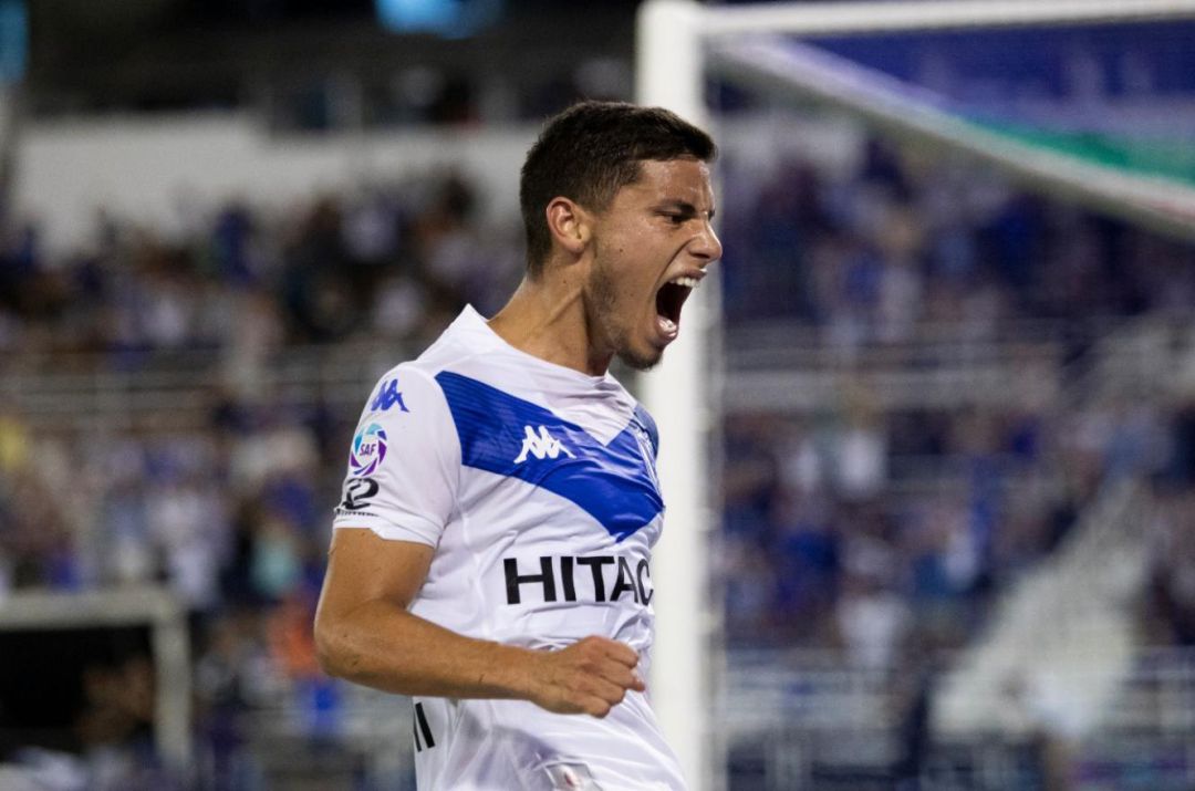 Robertone debutará en Europa con el Almería. Robertone debutará en Europa con el Almería.