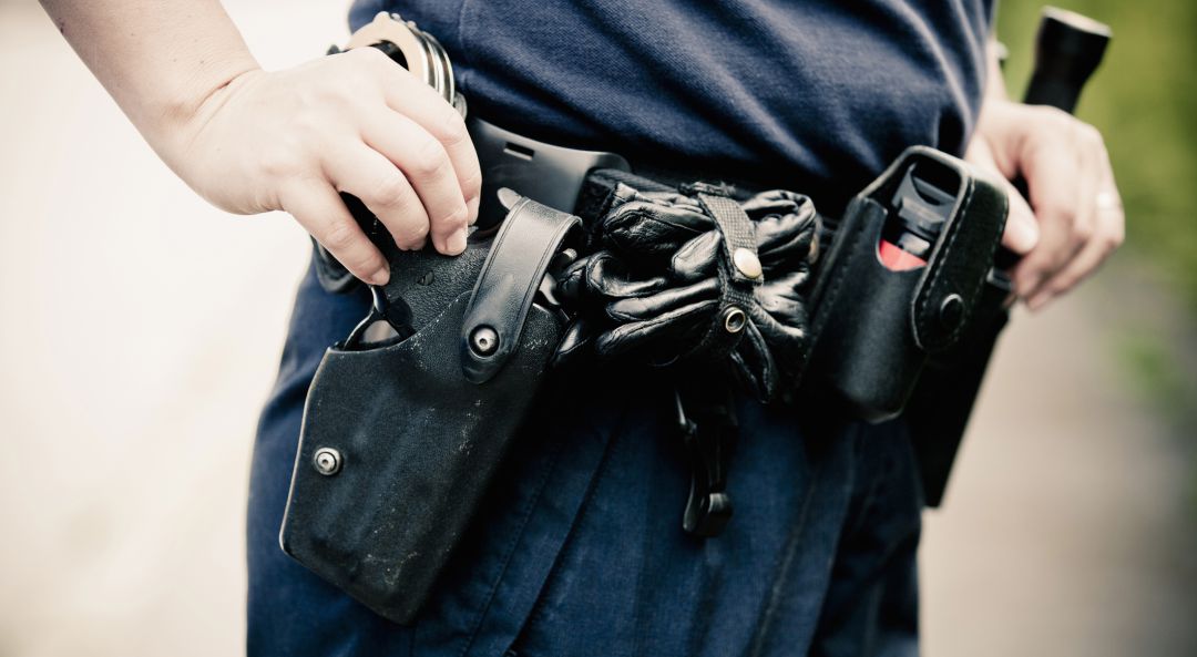 Las fuerzas de seguridad accederán a los datos de los positivos por Covid para vigilar el cumplimiento de la cuarentena Las fuerzas de seguridad accederán a los datos de los positivos por Covid para vigilar el cumplimiento de la cuarentena