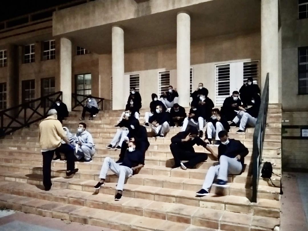 Veinticuatro inmigrantes son puestos en libertad tras pasar 72 horas en las dependencias de la Policia Nacional en el centro de internamiento temporal Veinticuatro inmigrantes son puestos en libertad tras pasar 72 horas en las dependencias de la Policia Nacional en el centro de internamiento temporal