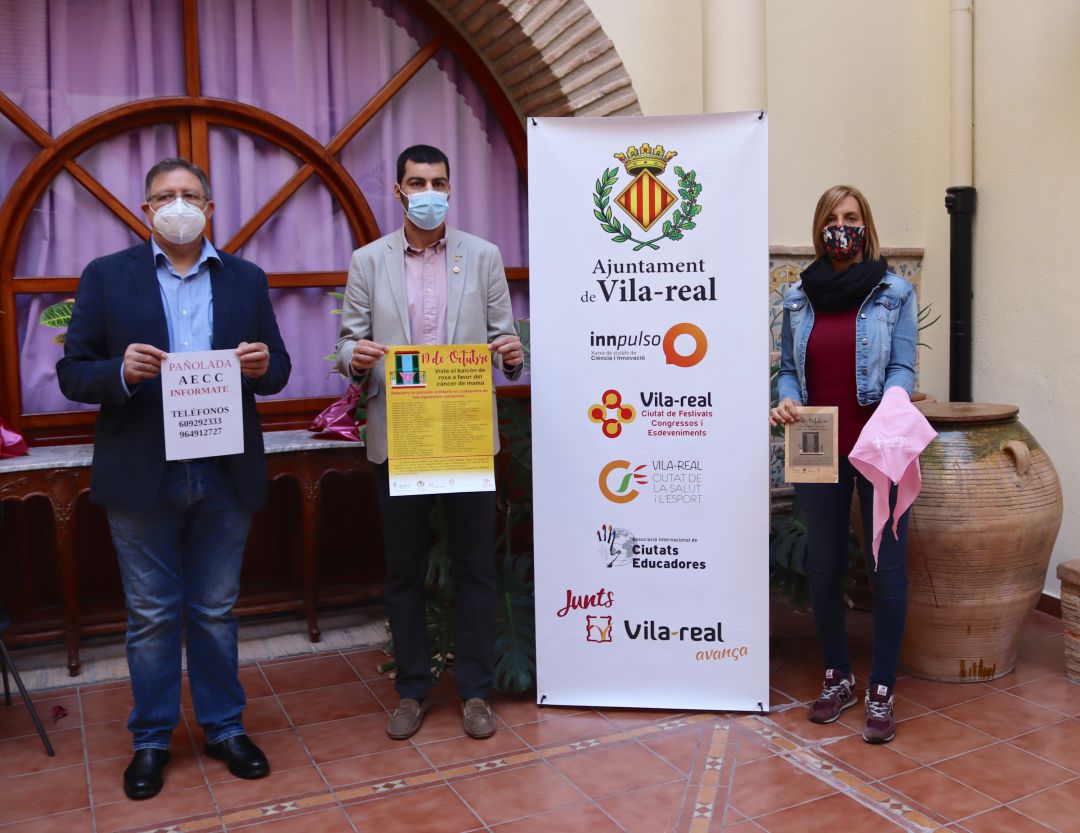 La AECC de Vila-real invita a la ciudadanía a vestir sus balcones de rosa contra el cáncer de mama. La AECC de Vila-real invita a la ciudadanía a vestir sus balcones de rosa contra el cáncer de mama.