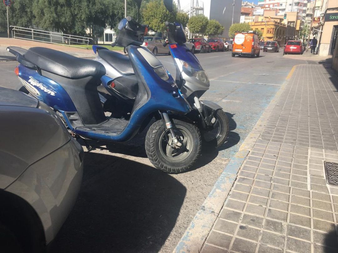 Elda inicia una campaña de control de ruido de motos Elda inicia una campaña de control de ruido de motos