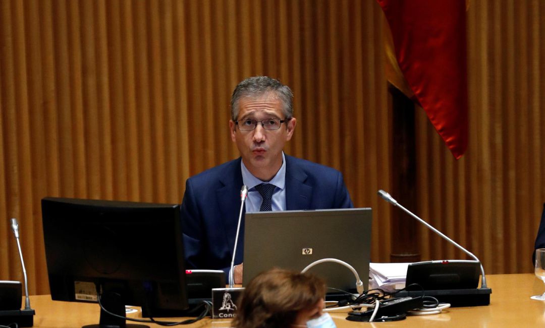 El Gobernador del Banco de España, Pablo Hernández de Cos durante su comparecencia en la Comisión de Asuntos Económicos celebrada este martes en el Congreso. El Gobernador del Banco de España, Pablo Hernández de Cos durante su comparecencia en la Comisión de Asuntos Económicos celebrada este martes en el Congreso.