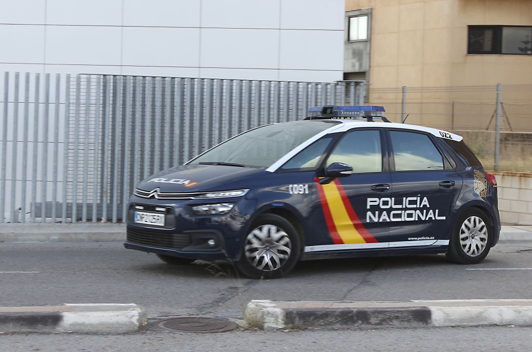 Coche de Policía Nacional Coche de Policía Nacional