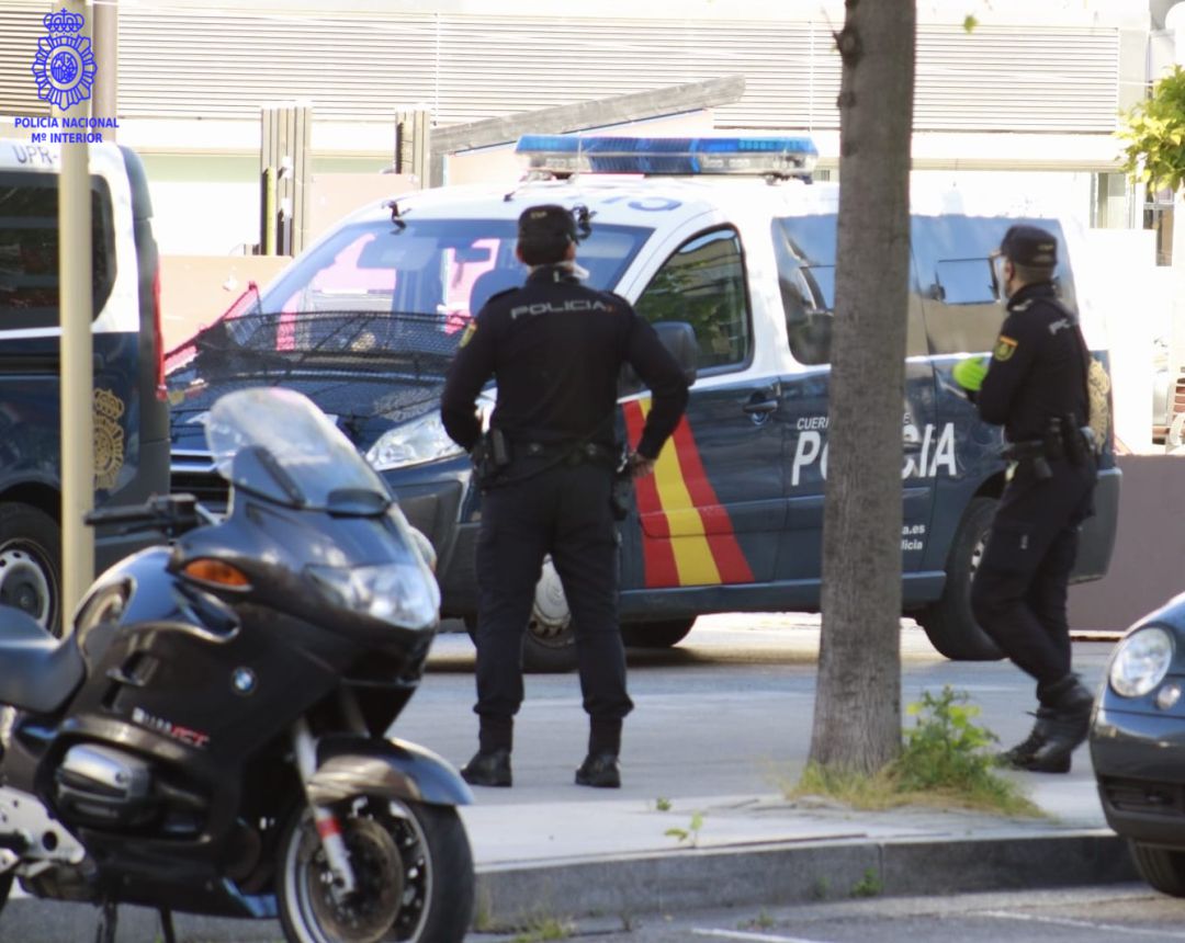 Agentes que han participado en la detención de este individuo. Agentes que han participado en la detención de este individuo.