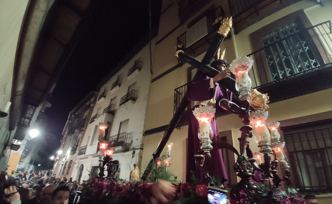 El Vía Crucis del Cristo del Gran Poder fué una de las últimas ocasiones que tuvieron los cofrades de Jaén para poder contemplar procesiones en la calle El Vía Crucis del Cristo del Gran Poder fué una de las últimas ocasiones que tuvieron los cofrades de Jaén para poder contemplar procesiones en la calle