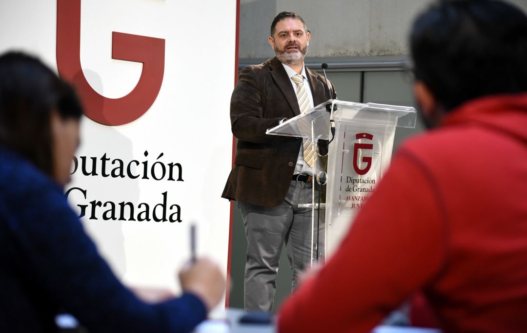 El diputado de Economía y Patrimonio, Antonio García Leiva, atiende a los medios de comunicación El diputado de Economía y Patrimonio, Antonio García Leiva, atiende a los medios de comunicación
