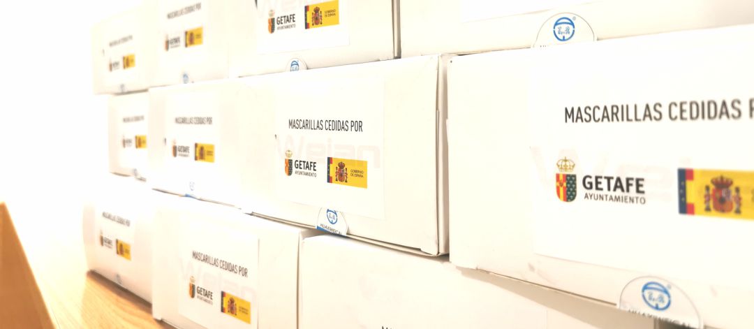 Estas mascarillas forman parte de los 12.000.000 que el Gobierno de España y la FEMP han destinado a los ayuntamientos de toda España Estas mascarillas forman parte de los 12.000.000 que el Gobierno de España y la FEMP han destinado a los ayuntamientos de toda España