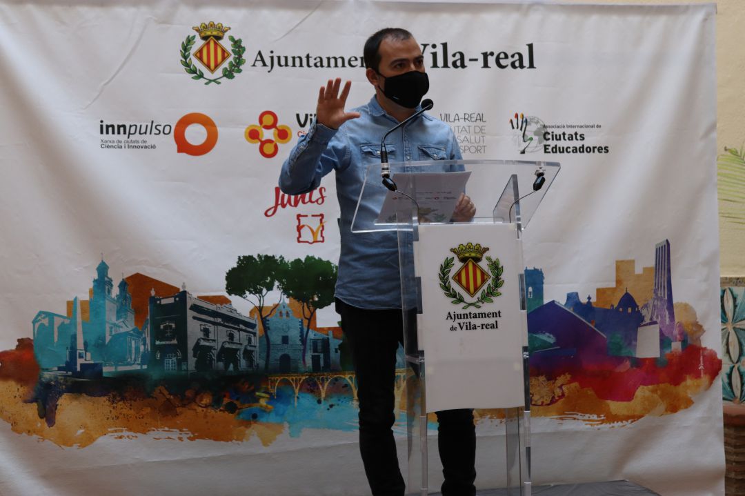 Concejal de Economía, Xus Madrigal. Concejal de Economía, Xus Madrigal.