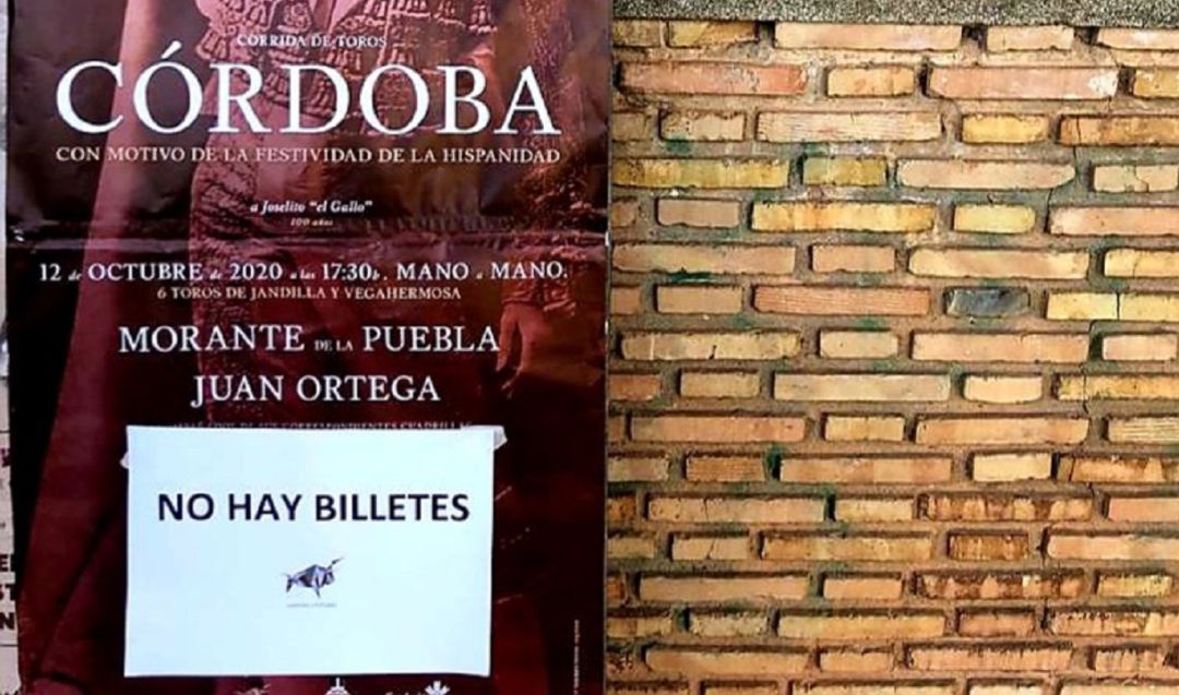 El cartel de 'no hay billetes' se colgó a las pocas horas en las taquillas de la plaza de toros de Córdoba El cartel de 'no hay billetes' se colgó a las pocas horas en las taquillas de la plaza de toros de Córdoba