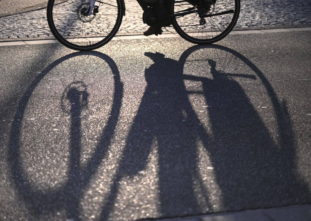 Fallece un ciclista de 84 años tras chocar contra una furgoneta en Gatika Fallece un ciclista de 84 años tras chocar contra una furgoneta en Gatika