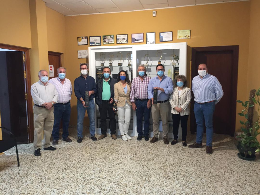 Momento de la visita a la Cooperativa Santísimo Cristo de la Misericordia Momento de la visita a la Cooperativa Santísimo Cristo de la Misericordia