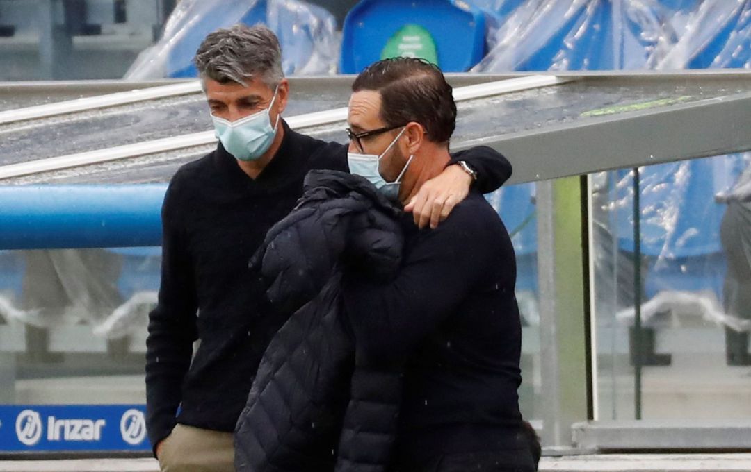 Imanol saluda a Bordalás en el último partido de la Real Imanol saluda a Bordalás en el último partido de la Real