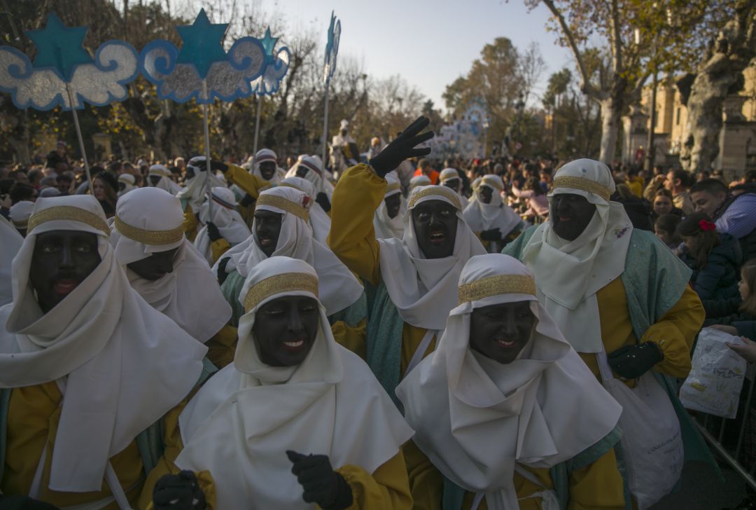 Beduinos durante la cabalgata de los Reyes Magos 2020 en Sevilla Beduinos durante la cabalgata de los Reyes Magos 2020 en Sevilla