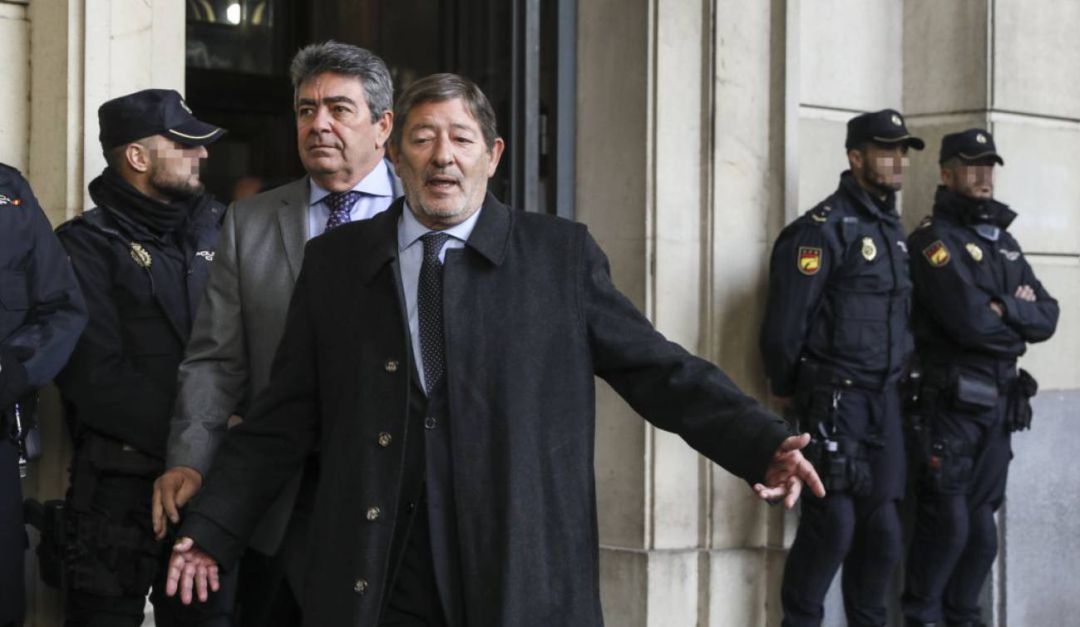 Javier Guerrero sale de la Audiencia de Sevilla durante el juicio de los ERE Javier Guerrero sale de la Audiencia de Sevilla durante el juicio de los ERE
