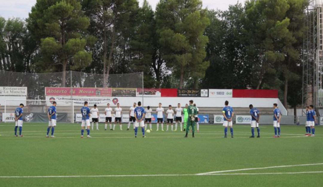 Minuto de silencio en la Final por el ascenso a Segunda B en Castilla-La Mancha en julio de 2020 Minuto de silencio en la Final por el ascenso a Segunda B en Castilla-La Mancha en julio de 2020