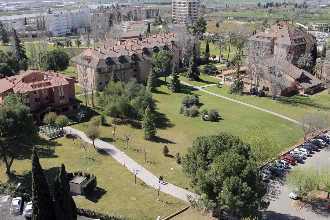 Panorámica del Colegio Mayor de la Asunción perteneciente a la UCO Panorámica del Colegio Mayor de la Asunción perteneciente a la UCO