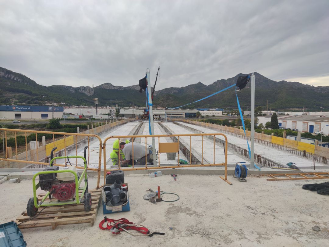 Obras del puente del paso a nivel de Xeresa Obras del puente del paso a nivel de Xeresa