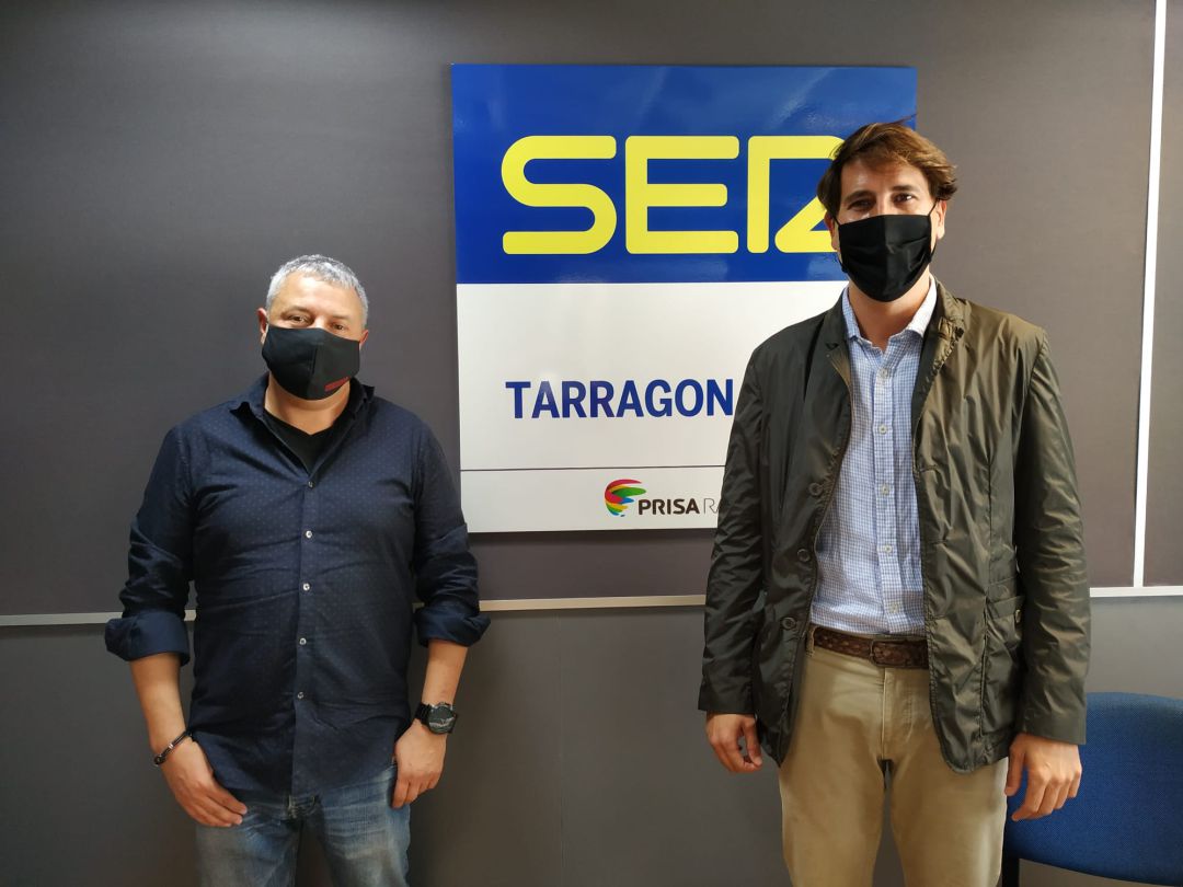 A l'esquerra, José Manuel Martín, secretari general de CCOO d'Indústria de Tarragona, i a la dreta, Francesc Pintado, president de l'Associació d'Empresaris de l'Hostaleria de Tarragona. A l'esquerra, José Manuel Martín, secretari general de CCOO d'Indústria de Tarragona, i a la dreta, Francesc Pintado, president de l'Associació d'Empresaris de l'Hostaleria de Tarragona.