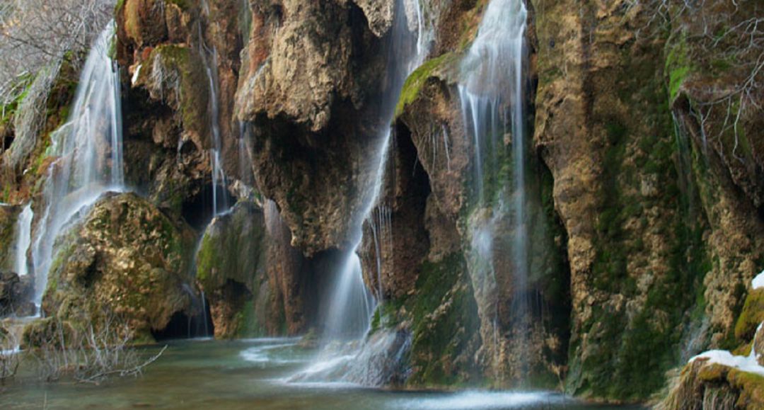 Nacimiento del río Cuervo en la localidad de Vega del Codorno Nacimiento del río Cuervo en la localidad de Vega del Codorno