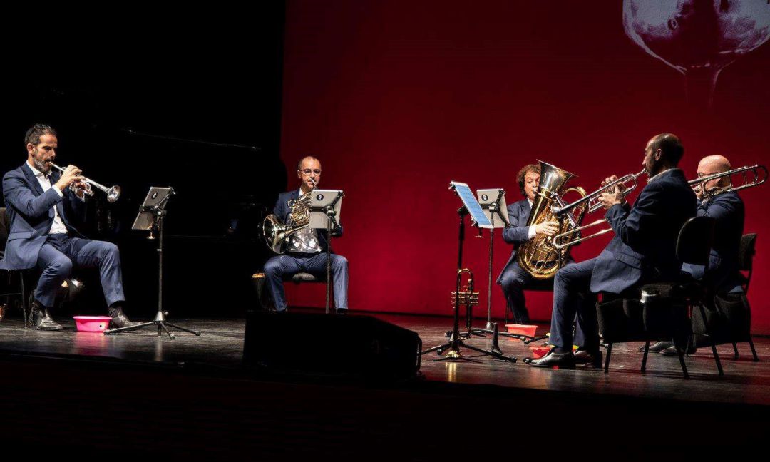 Spanish Brass, galardonado en los Premios Nacionales de la Música 2020 junto a Raquel García Tomás. Spanish Brass, galardonado en los Premios Nacionales de la Música 2020 junto a Raquel García Tomás.
