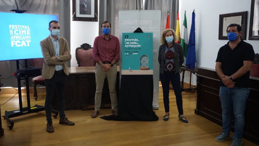 Un momento de la presentación. Un momento de la presentación.