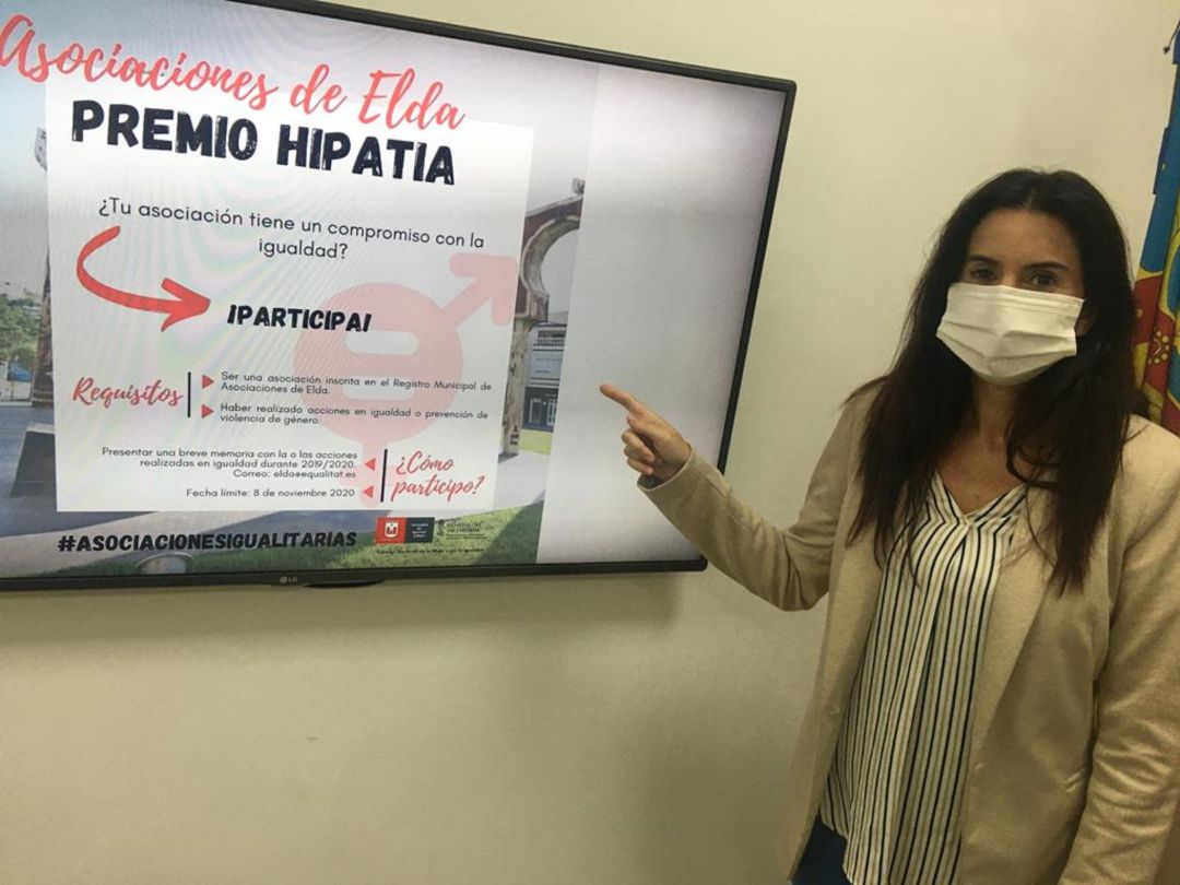 Alba García presentando en Elda el nuevo premio Alba García presentando en Elda el nuevo premio