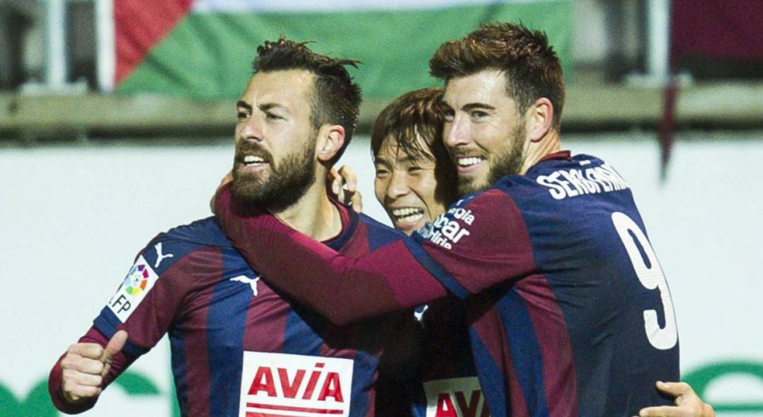 Sergi Enrich y Antonio Luna, en un partido con el Eibar Sergi Enrich y Antonio Luna, en un partido con el Eibar