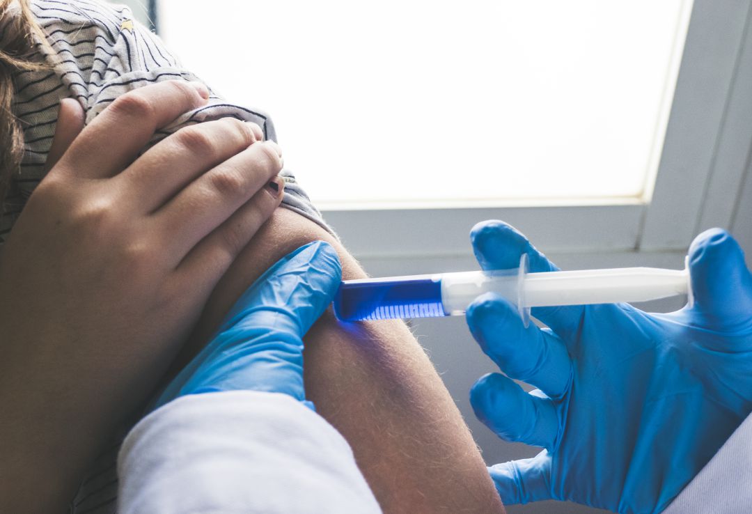Donald Trump sugirió inyectar desinfectante a enfermos de la Covid-19 para matar al virus. Donald Trump sugirió inyectar desinfectante a enfermos de la Covid-19 para matar al virus.