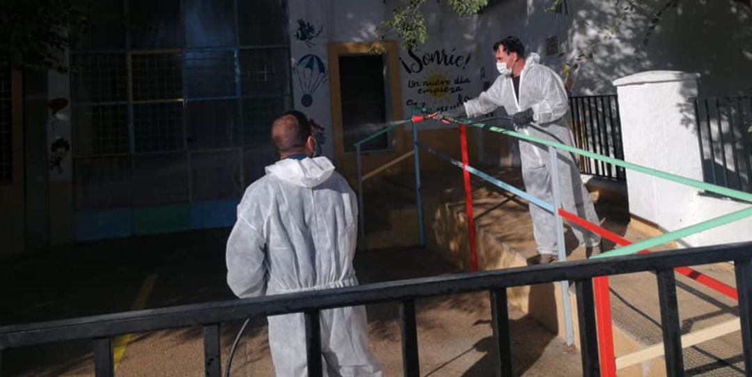 Labores de desinfección en Quesada. Labores de desinfección en Quesada.