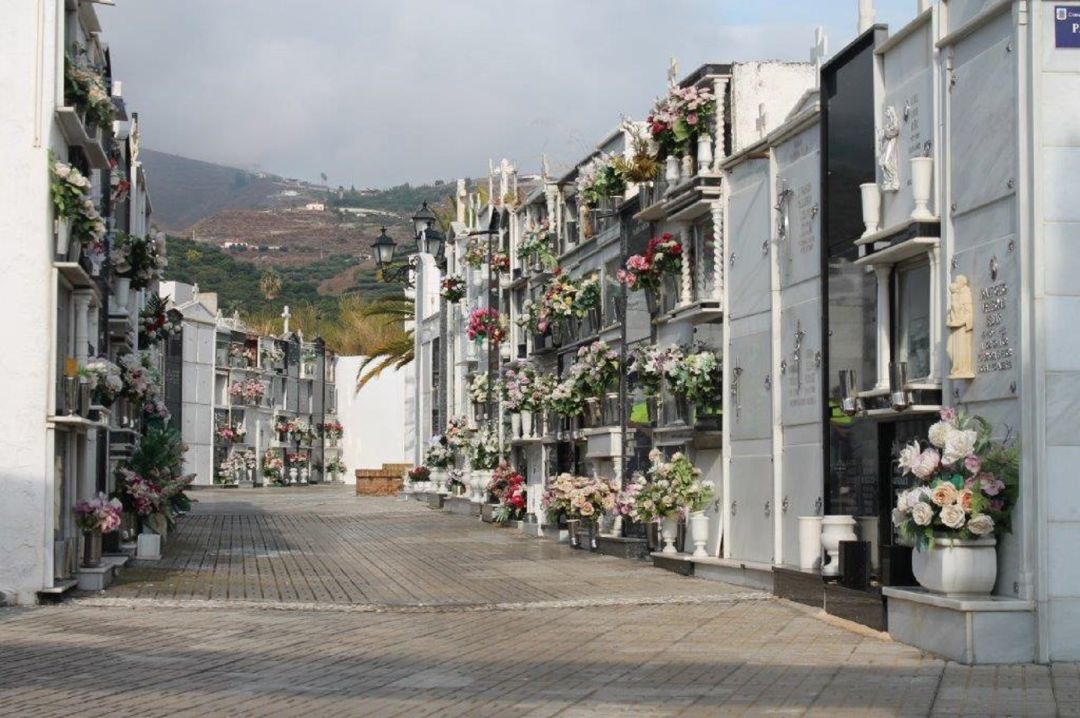 Imagen del cementerio de Salobreña Imagen del cementerio de Salobreña